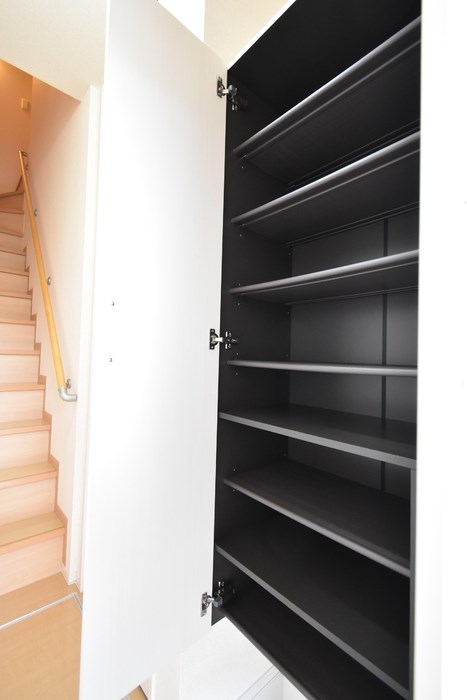 その他　トールタイプのシューズボックス付き