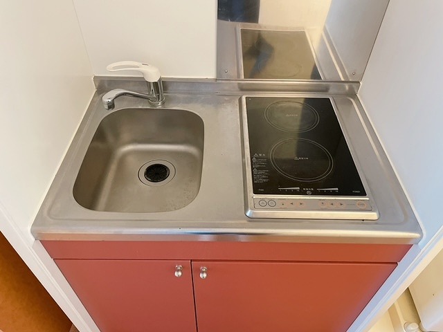 キッチン　同タイプ物件の為、形状や間取寸法、色調等が実際とは異なります