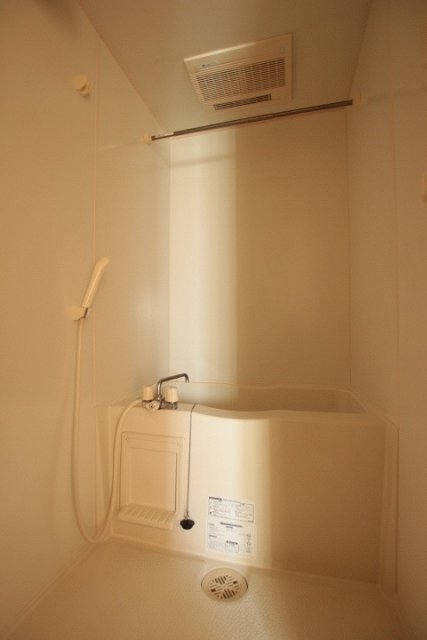 バス・シャワールーム　同物件別号室