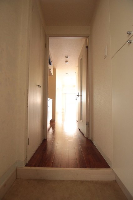 玄関　同物件別号室