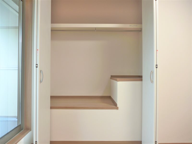 収納　ご家族の荷物をたっぷり収納可能です。