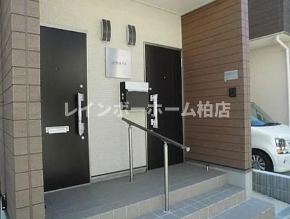 エントランス　ゆとりのあるエントランスです