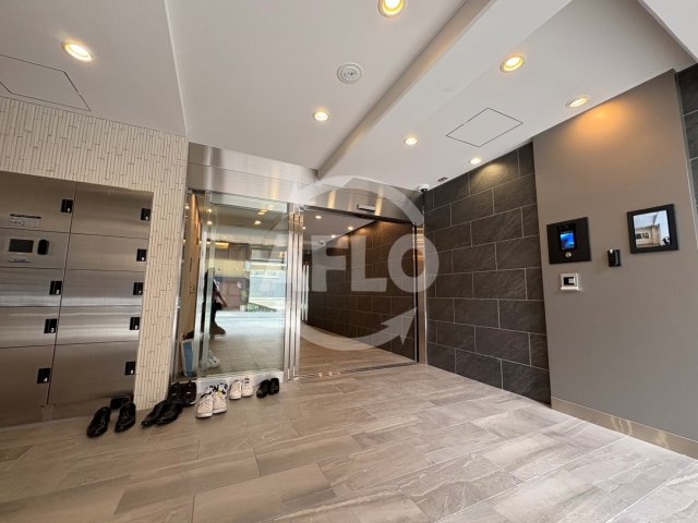 ロビー　コンフォリア・リヴ大阪本町　ロビー