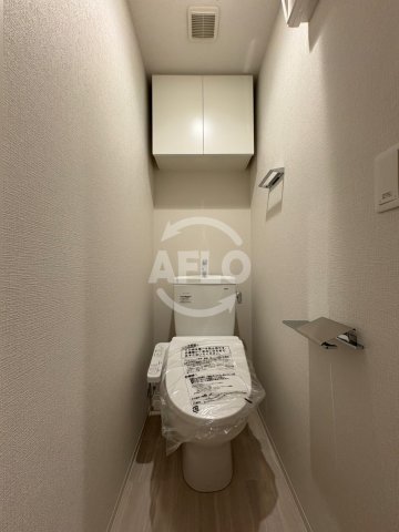 トイレ　コンフォリア・リヴ大阪本町　トイレ