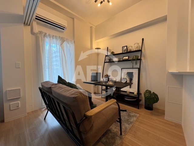 居室・リビング　コンフォリア・リヴ大阪本町　リビング