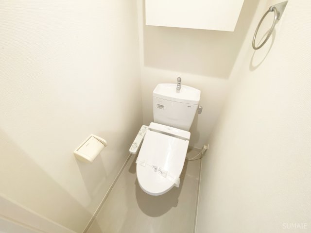 トイレ　ウォシュレット付トイレ。
