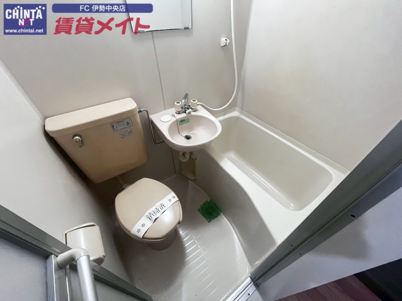 バス・シャワールーム　同型参考写真
