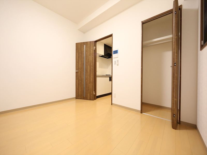 居室・リビング　洋室7.1帖　クローゼット（収納充実してます）