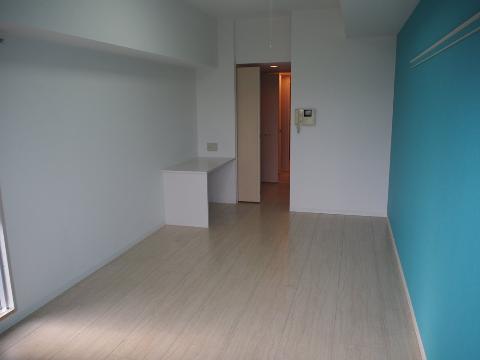 居室・リビング　室内