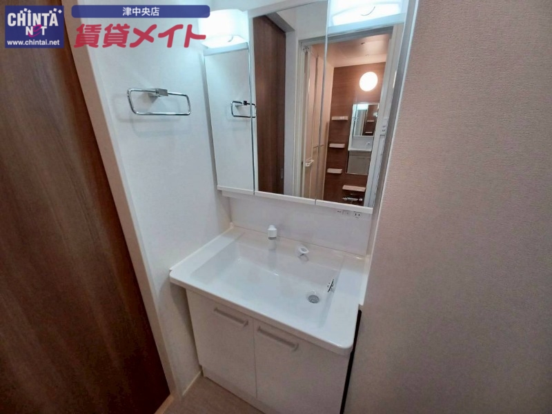 洗面設備　同型タイプ画像