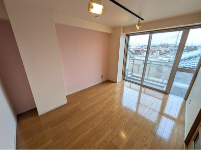 居室・リビング　図面と現状に相違がある場合には現状を優先