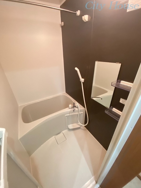 バス・シャワールーム　別部屋参考写真です