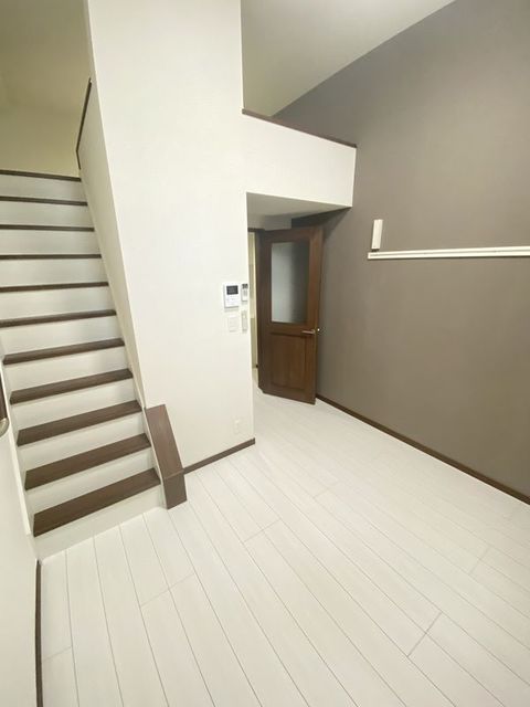 居室・リビング　別部屋参考写真です