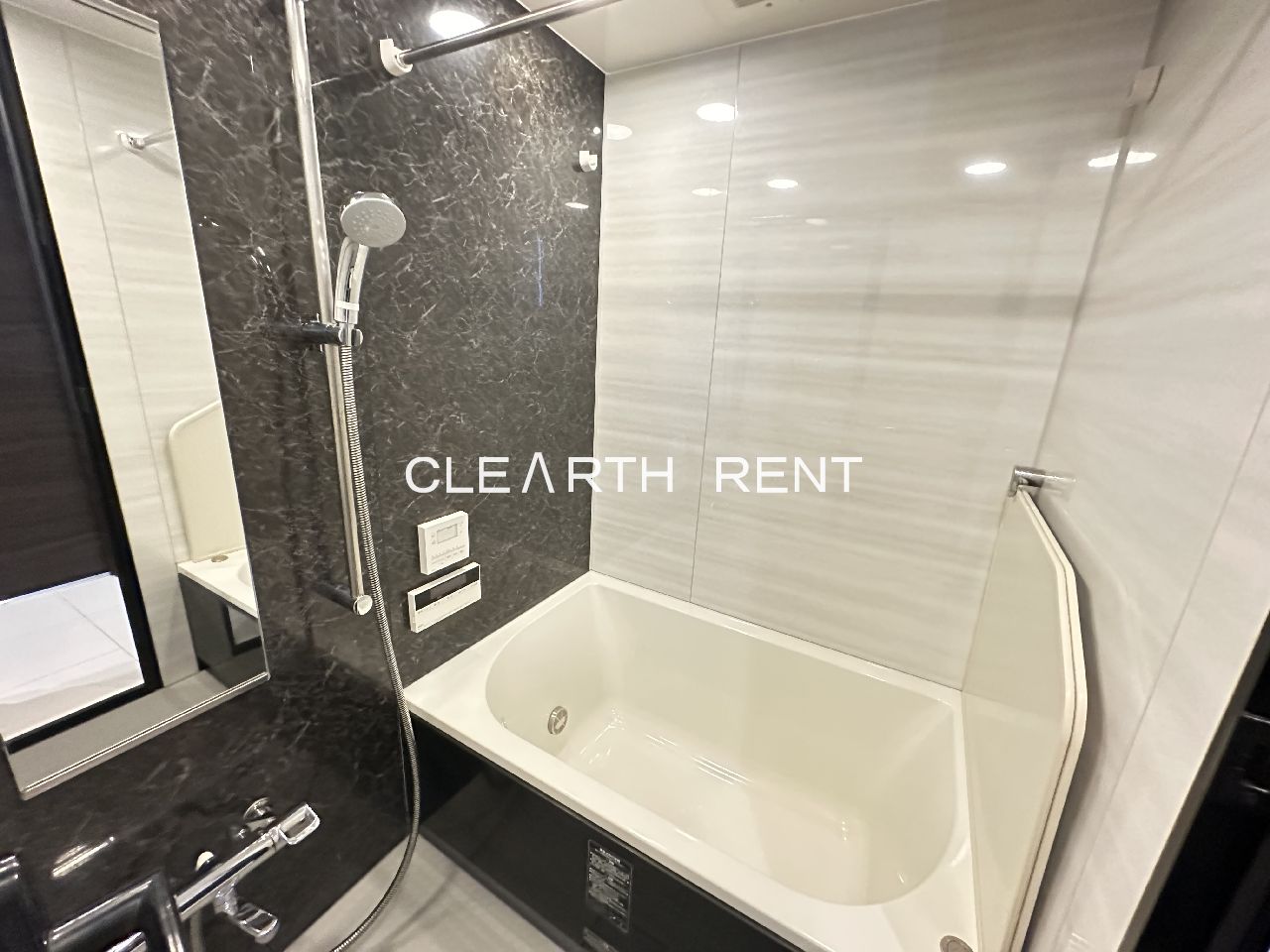 バス・シャワールーム　浴室乾燥機＆追い焚き付きバス