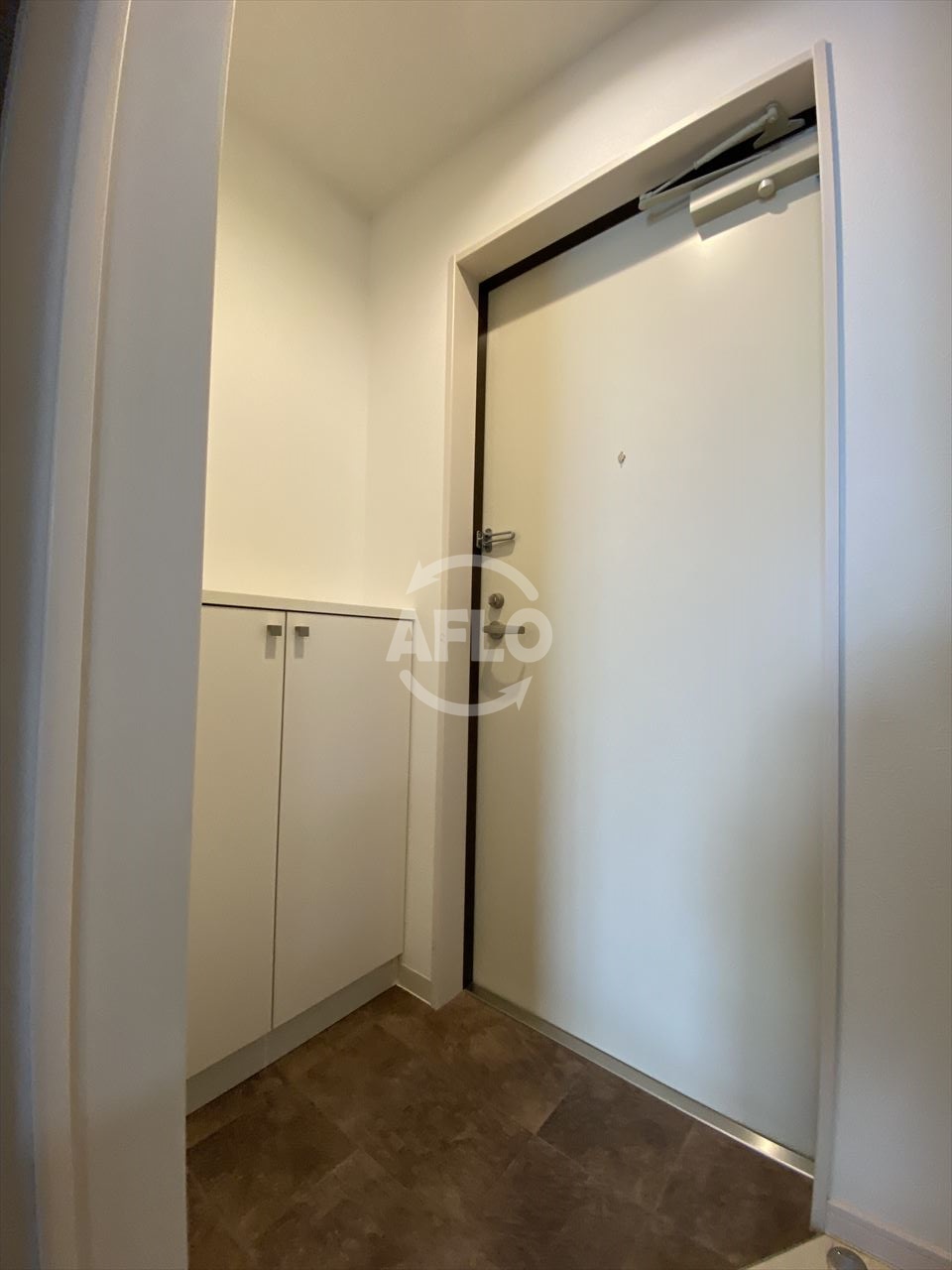 玄関　NEO CION　玄関