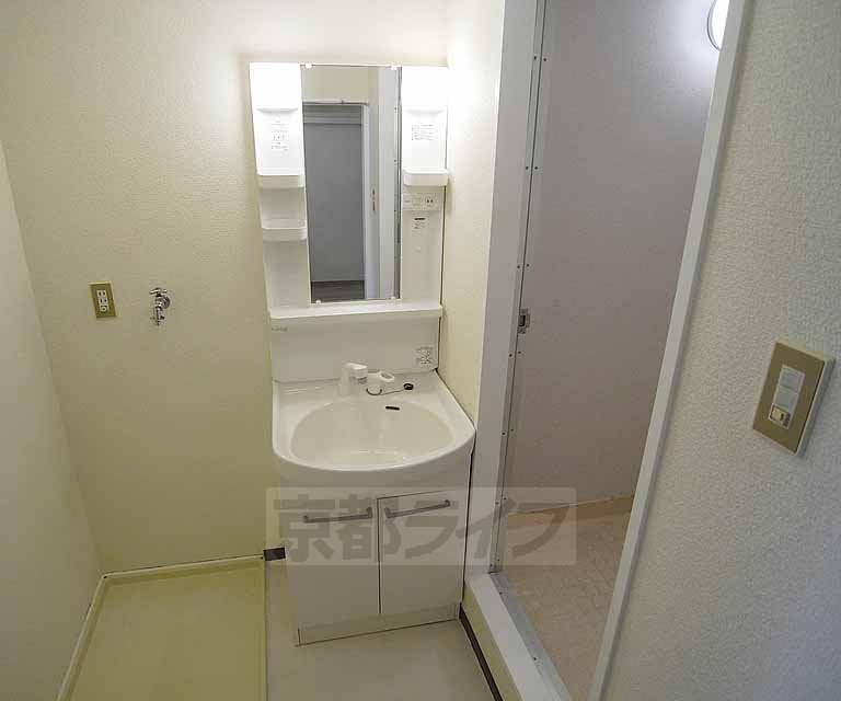 洗面設備　３点セパレートで嬉しい独立洗面台です！