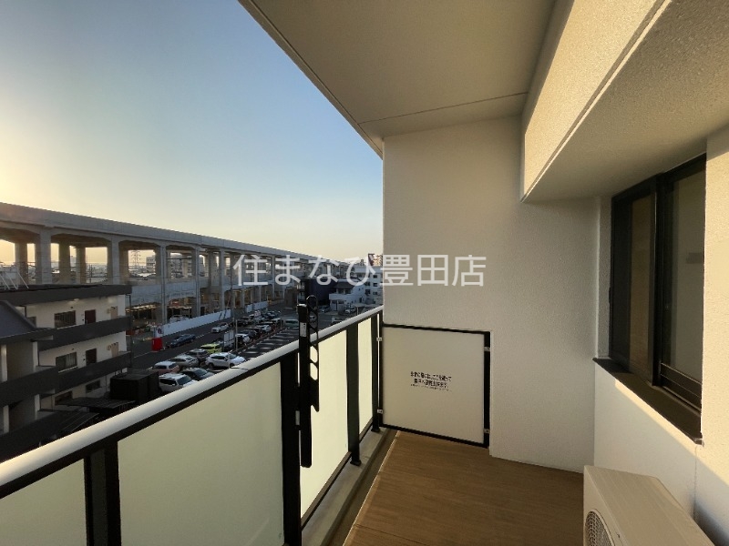 バルコニー　別部屋写真