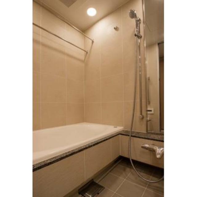 バス・シャワールーム　※写真は同タイプ住戸です。