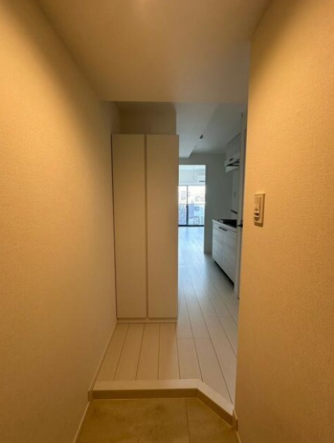 玄関　※別部屋参考写真