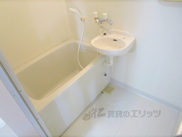 バス・シャワールーム　ユニットバス