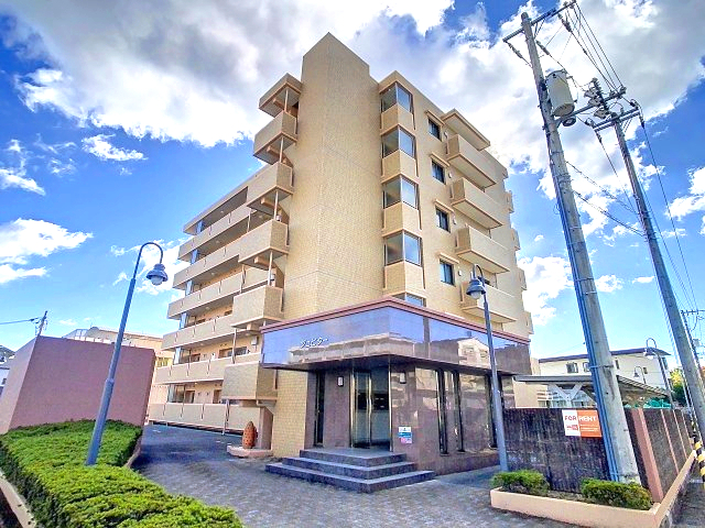 建物外観　2024年12月撮影