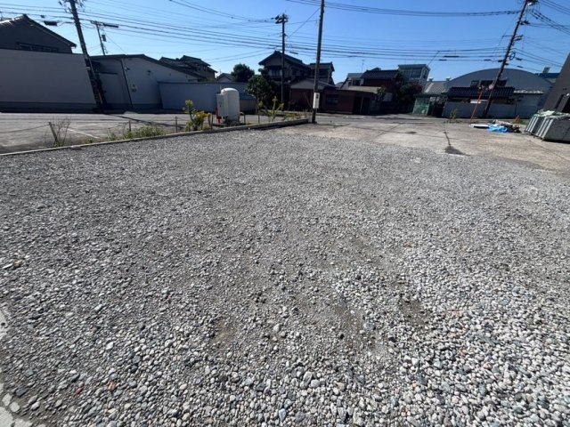 駐車場　※工事中の写真です。