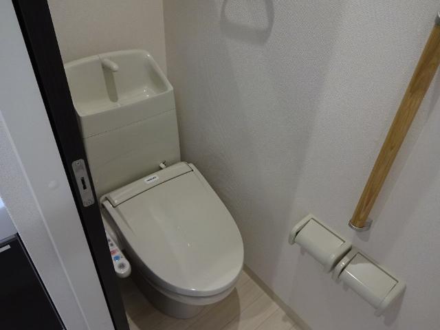 トイレ　シャワー付トイレ