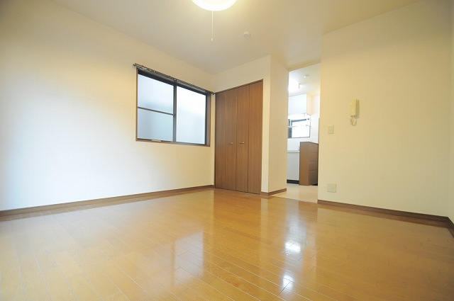 居室・リビング　※別部屋参考写真