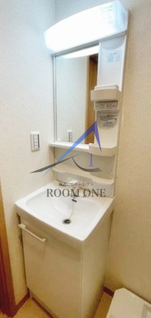 洗面設備　独立洗面台です。