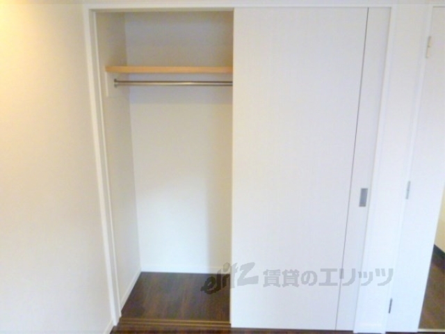 収納　洋室収納