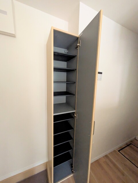 玄関　シューズボックス