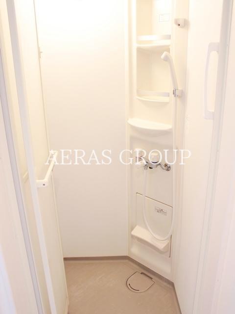 バス・シャワールーム　シャワー室