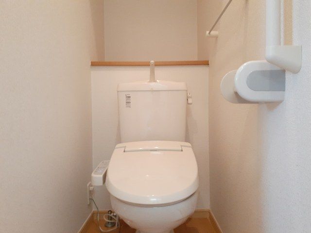 トイレ　ゆったりとした空間のトイレです