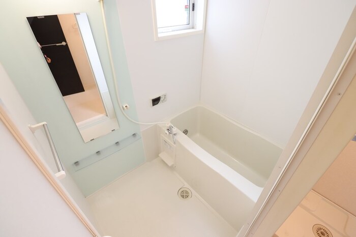 バス・シャワールーム　日々の暮らしに欠かせないお風呂です