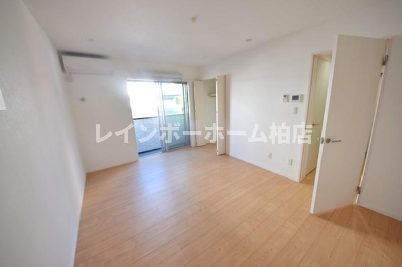 居室・リビング　おしゃれな居間です