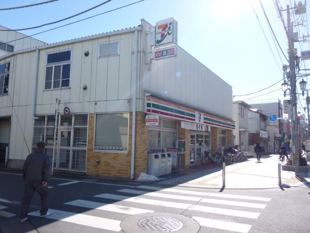 コンビニ　セブンイレブン（コンビニ）まで430m