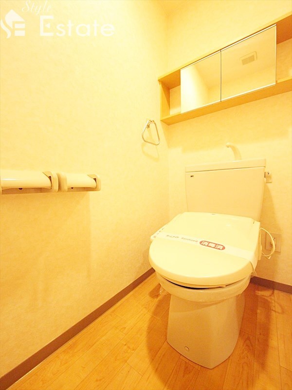 トイレ　トイレ