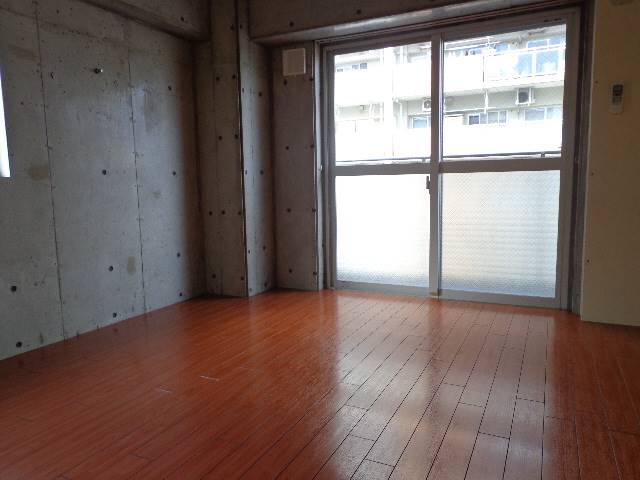 居室・リビング　キレイな洋室