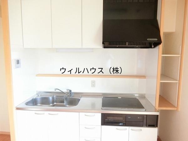 キッチン　３口ＩＨコンロ付きシステムキッチン！