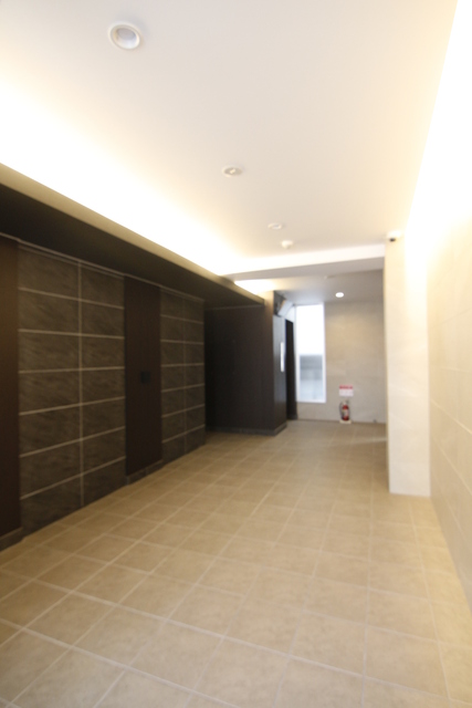 エントランス　エントランス