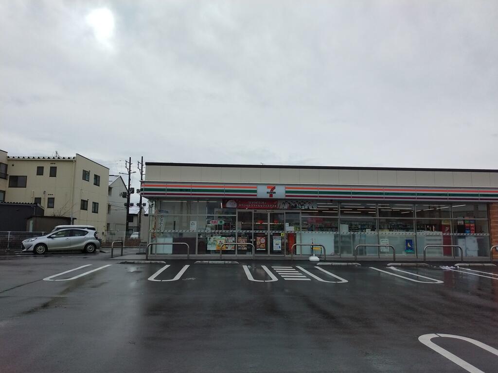 コンビニ　セブンイレブン 新潟寺山2丁目店（コンビニ）まで542m