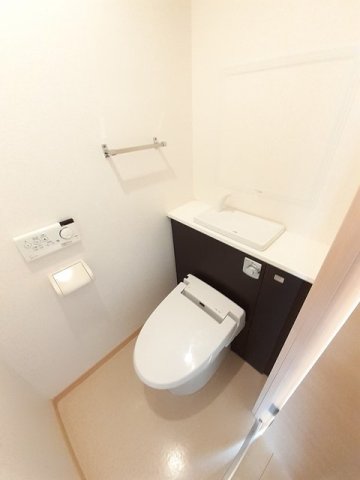 トイレ　ゆったりとした空間のトイレです