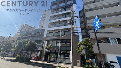 建物外観　エレベーター付きで重たい荷物も楽々♪
