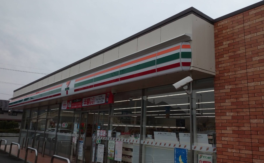 コンビニ　セブンイレブン岐阜粟野西4丁目店（コンビニ）まで593m