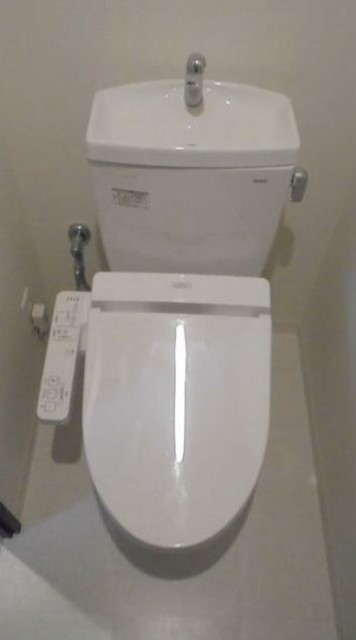 トイレ　トイレ