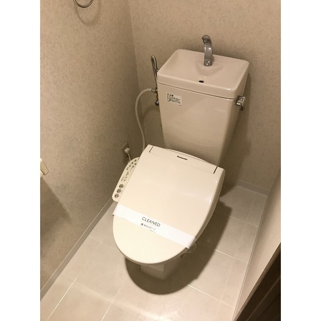 トイレ　洗浄便座設置