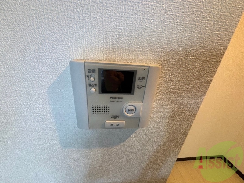 セキュリティ　ＴＶモニター付インターホンです。来客者の顔が見えるので安心！