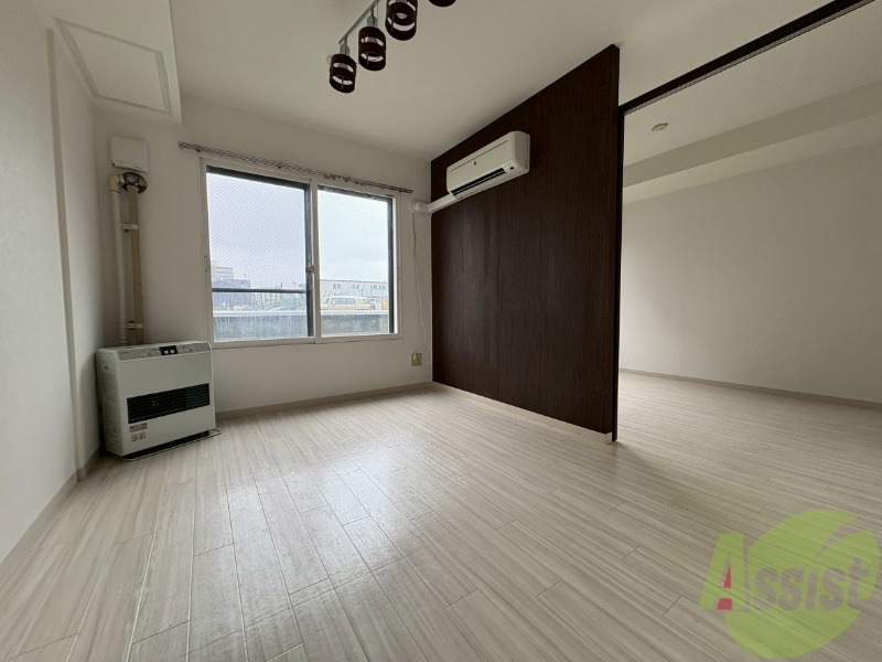 居室・リビング　広くてキレイなお部屋が広がっていて、充実した生活が送れそう。