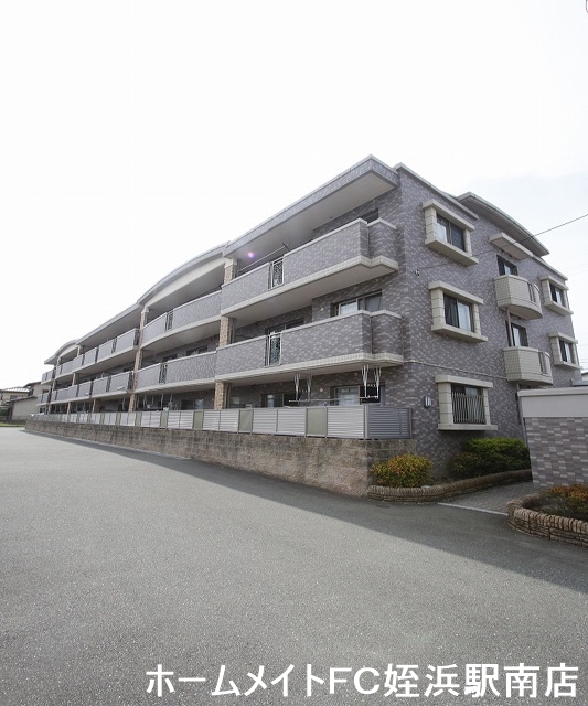 建物外観　★人気シリーズの２LDKです♪★