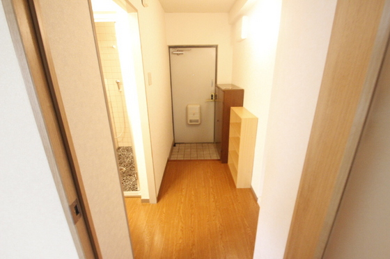 玄関　※別部屋の写真です